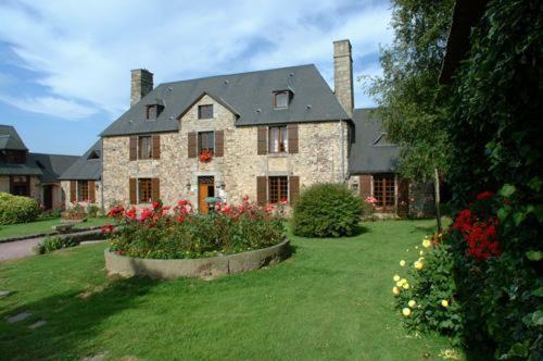 Logis Hotel Restaurant Manoir De L'Acherie Sainte-Cécile Exterior foto