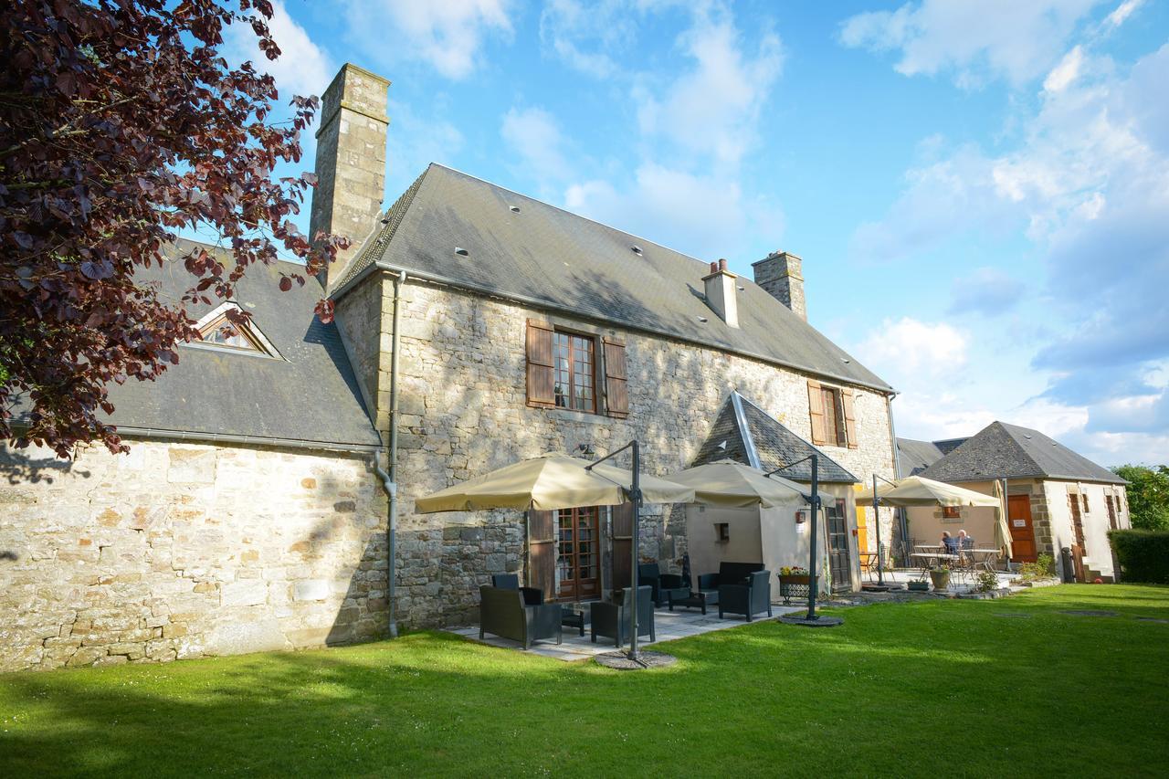 Logis Hotel Restaurant Manoir De L'Acherie Sainte-Cécile Exterior foto